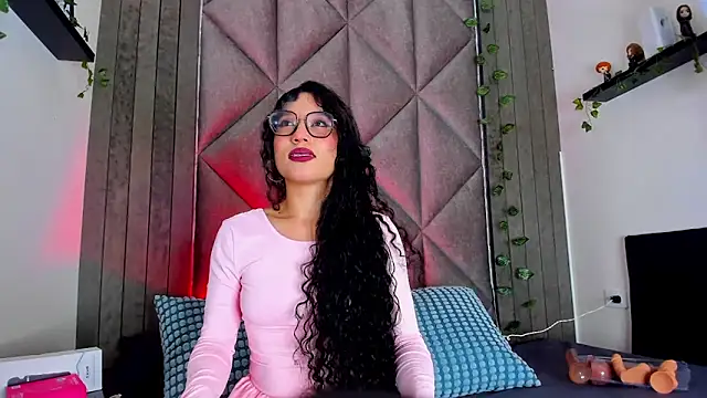 BriaConner  online show from 04-07-26, 02:46