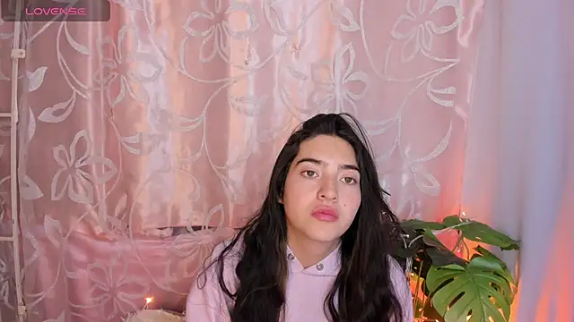 Arii vega  online show from 05-03-26, 05:27