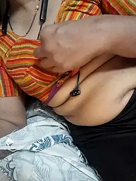 Snapshot of Shikhasexy34 chatting on 01-13-26, 05:22 Shikhasexy34 online show from 01-13-26, 05:22