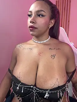 MadeleineSanez online show from 03-12-26, 08:24