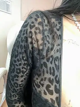 MadeleineSanez online show from 11-15-25, 10:03