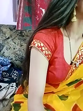 Snapshot of Bulbul_02 chatting on 03-08-25, 08:33 Bulbul 02 online show from 03-08-25, 08:33