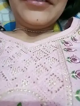 Snapshot of Bulbul_02 chatting on 02-12-25, 12:01 Bulbul 02 online show from 02-12-25, 12:01
