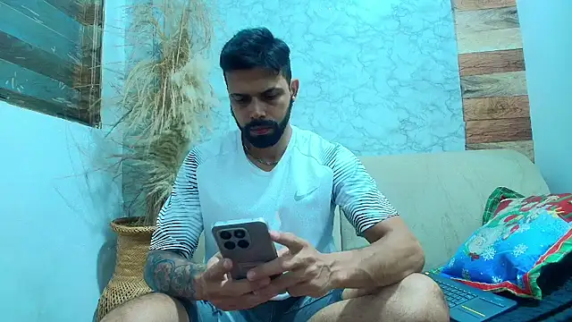 Snapshot of max_ashley_mds chatting on 02-14-26, 01:22 max ashley mds online show from 02-14-26, 01:22