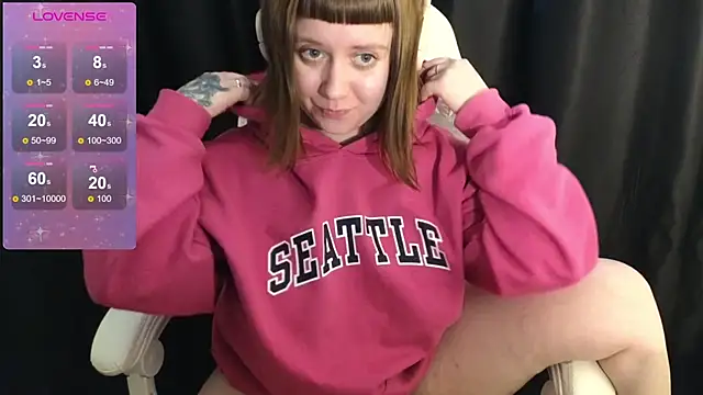 Snapshot of June_shy0 chatting on 02-06-25, 10:36 June shy0 online show from 02-06-25, 10:36