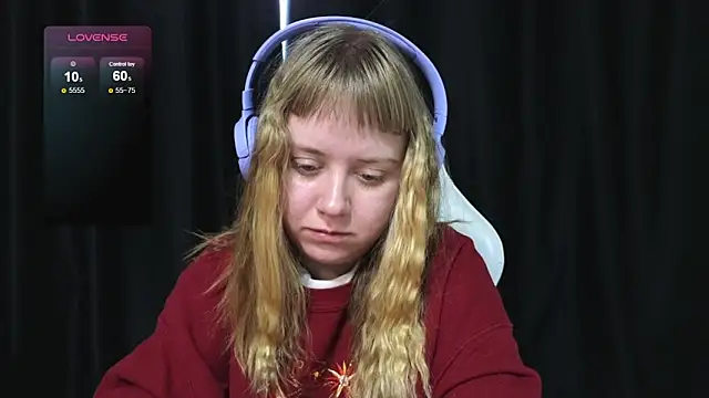 Snapshot of June_shy0 chatting on 01-17-26, 08:18 June shy0 online show from 01-17-26, 08:18