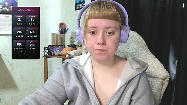 Snapshot of June_shy0 chatting on 10-04-25, 08:16 June shy0 online show from 10-04-25, 08:16