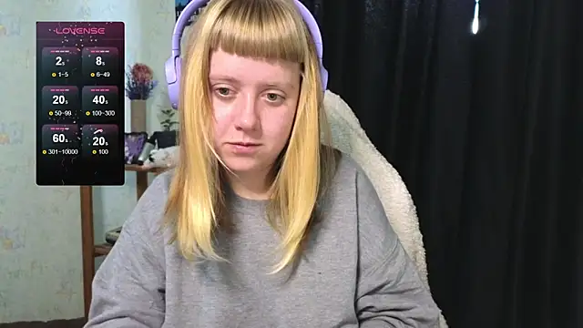 Snapshot of June_shy0 chatting on 09-28-25, 07:26 June shy0 online show from 09-28-25, 07:26