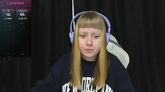 Snapshot of June_shy0 chatting on 02-22-26, 08:28 June shy0 online show from 02-22-26, 08:28