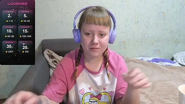 Snapshot of June_shy0 chatting on 02-05-26, 08:21 June shy0 online show from 02-05-26, 08:21