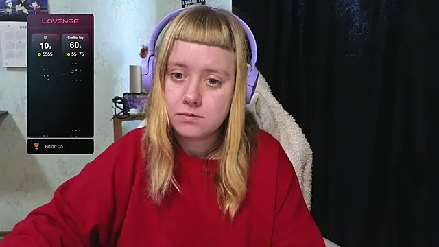 Snapshot of June_shy0 chatting on 10-17-25, 07:22 June shy0 online show from 10-17-25, 07:22