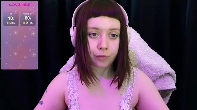 Snapshot of June_shy0 chatting on 03-16-25, 07:26 June shy0 online show from 03-16-25, 07:26