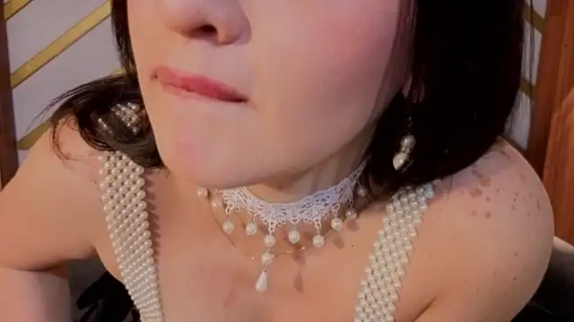 Emma gatess online show from 11-15-25, 12:31