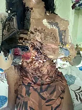 Snapshot of Meenakshi_ chatting on 09-24-25, 04:02 Meenakshi  online show from 09-24-25, 04:02