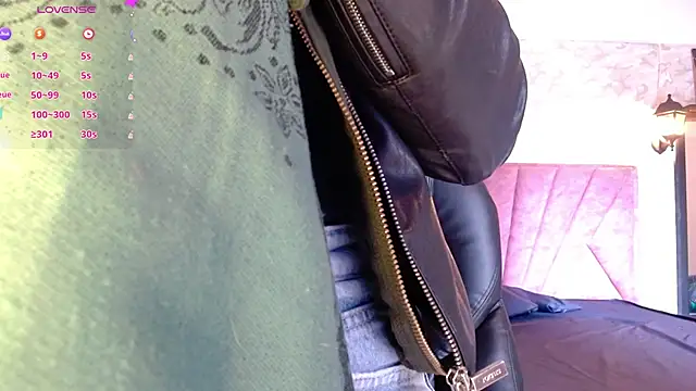  isaabellaa online show from 10-24-25, 12:59