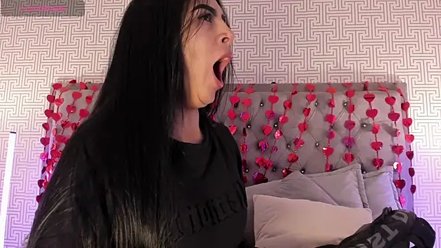 AriRobert  online show from 02-14-26, 12:38