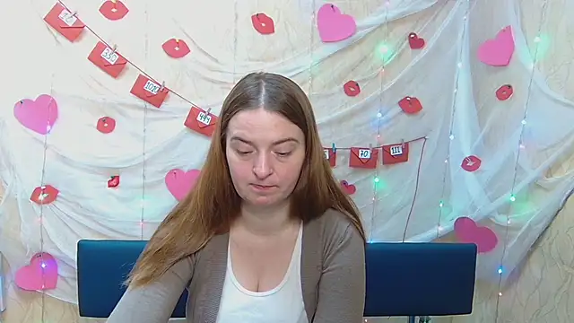 Snapshot of FreyaDak chatting on 03-09-25, 09:13 FreyaDak online show from 03-09-25, 09:13