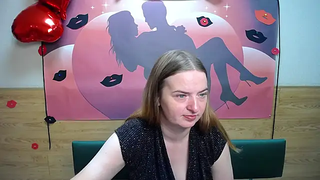 Snapshot of FreyaDak chatting on 09-13-25, 05:07 FreyaDak online show from 09-13-25, 05:07