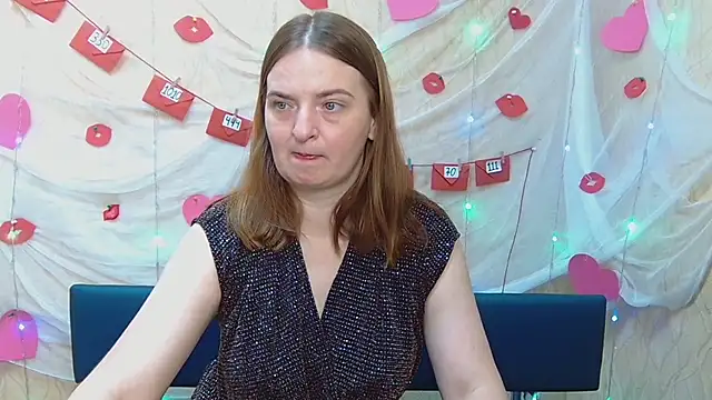 Snapshot of FreyaDak chatting on 03-11-25, 03:14 FreyaDak online show from 03-11-25, 03:14
