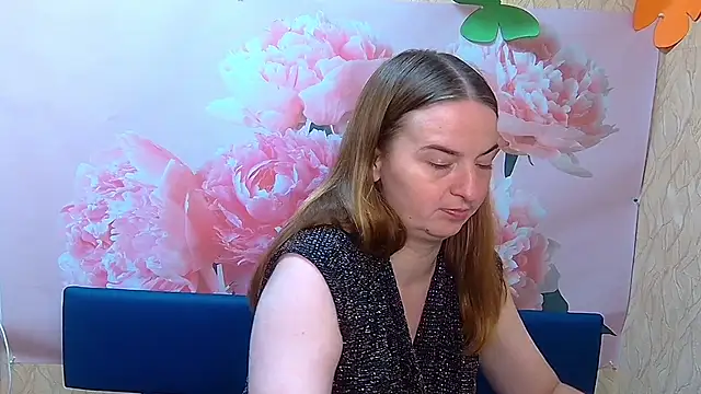 Snapshot of FreyaDak chatting on 10-02-25, 05:05 FreyaDak online show from 10-02-25, 05:05