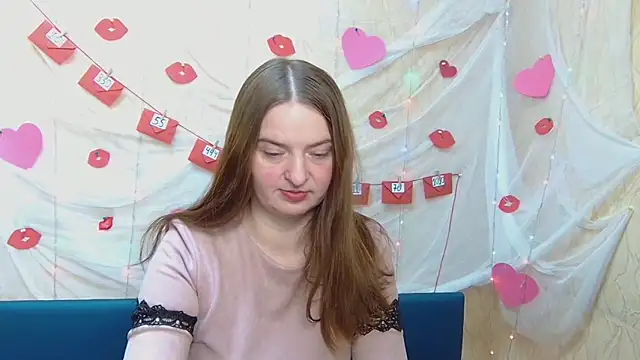 Snapshot of FreyaDak chatting on 02-17-25, 06:06 FreyaDak online show from 02-17-25, 06:06