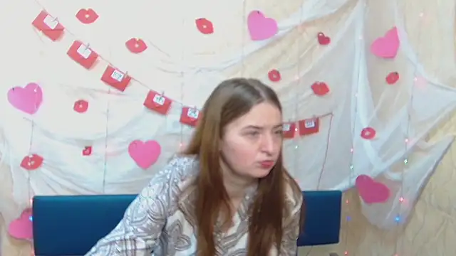 Snapshot of FreyaDak chatting on 03-02-25, 12:14 FreyaDak online show from 03-02-25, 12:14
