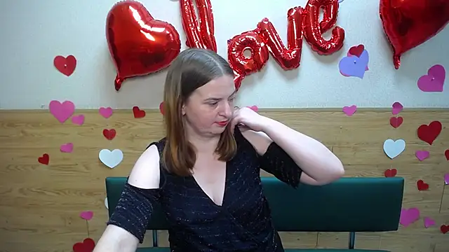 Snapshot of FreyaDak chatting on 03-14-25, 12:21 FreyaDak online show from 03-14-25, 12:21