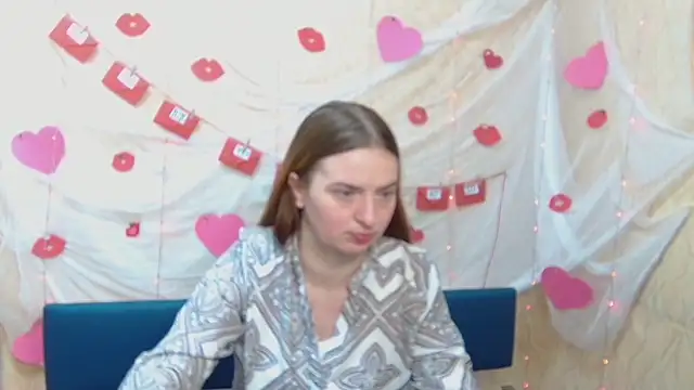Snapshot of FreyaDak chatting on 03-02-25, 03:19 FreyaDak online show from 03-02-25, 03:19