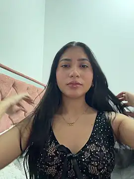 Snapshot of Sweetnaughtygirl_ chatting on 05-17-26, 05:24 Sweetnaughtygirl online show from 05-17-26, 05:24