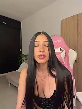 Snapshot of Sweetnaughtygirl_ chatting on 05-28-26, 12:29 Sweetnaughtygirl online show from 05-28-26, 12:29