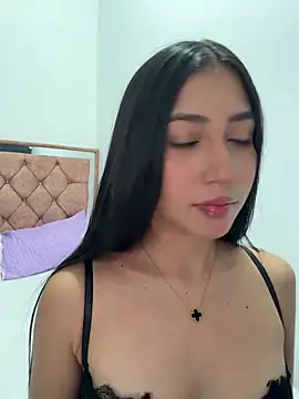 Snapshot of Sweetnaughtygirl_ chatting on 05-24-26, 06:30 Sweetnaughtygirl online show from 05-24-26, 06:30