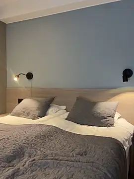 Snapshot of Olivia_Collins1 chatting on 10-27-25, 11:38 Olivia Collins1 online show from 10-27-25, 11:38