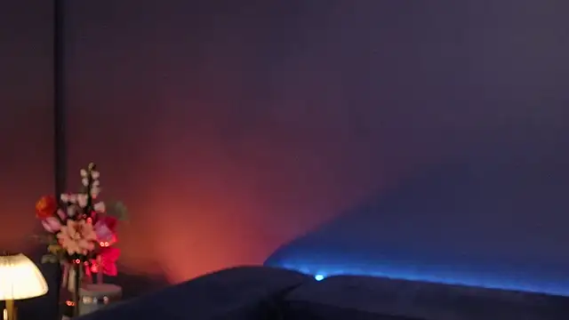 Olivia Collins1 online show from 06-19-26, 10:04