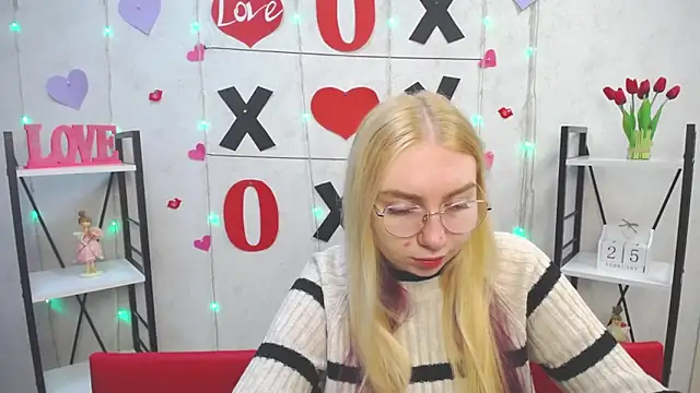 BeatriceFly online show from 02-25-25, 06:14