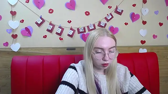 BeatriceFly online show from 02-20-25, 03:19