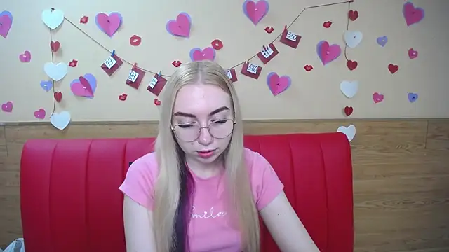 BeatriceFly online show from 02-28-25, 12:20