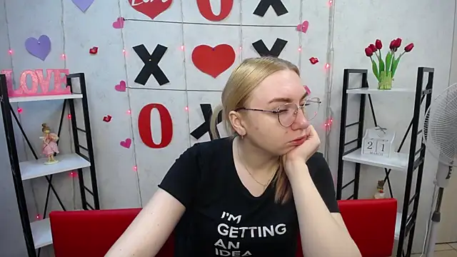 BeatriceFly online show from 03-22-25, 06:11