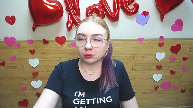 BeatriceFly online show from 03-16-25, 12:55