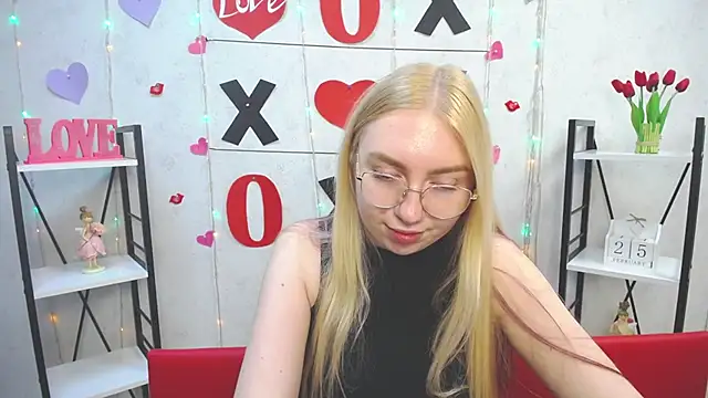 BeatriceFly online show from 02-25-25, 12:27