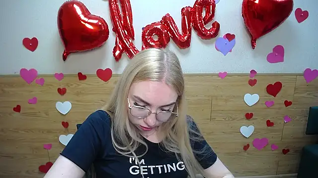 BeatriceFly online show from 03-17-25, 03:18