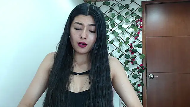Snapshot of MissSalome chatting on 12-09-24, 10:30 MissSalome online show from 12-09-24, 10:30