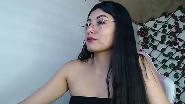 Snapshot of MissSalome chatting on 01-22-25, 04:44 MissSalome online show from 01-22-25, 04:44