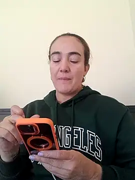 skayhot  online show from 04-24-26, 01:57