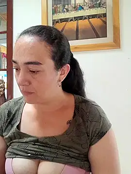 skayhot  online show from 11-15-25, 01:37