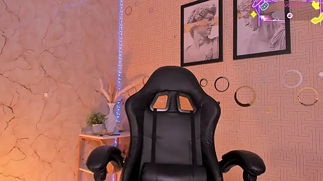 Mia Gothzx online show from 04-14-26, 02:49