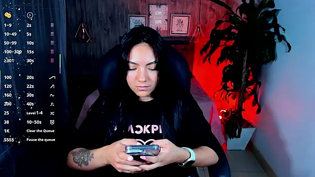 miichael black online show from 10-04-25, 09:38