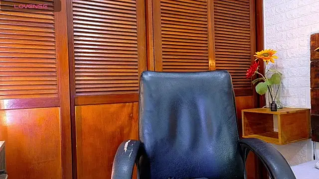 Celeste sanz online show from 10-26-25, 10:48