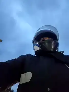 Edged Hot69 online show from 03-21-25, 10:50