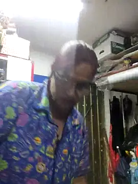 Edged Hot69 online show from 10-28-25, 11:47