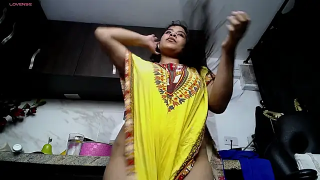 iniyalaboni online show from 10-29-25, 08:30